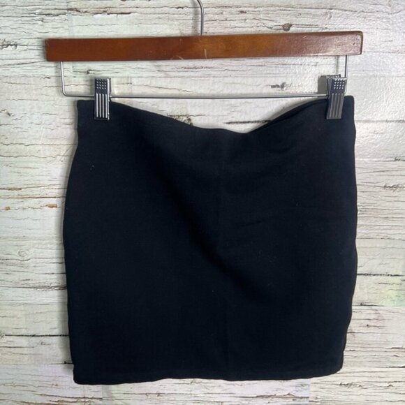 Aritzia Talula Primrose Faux Wrap Pull On Ponte Black Mini Skirt size small - Picture 5 of 6